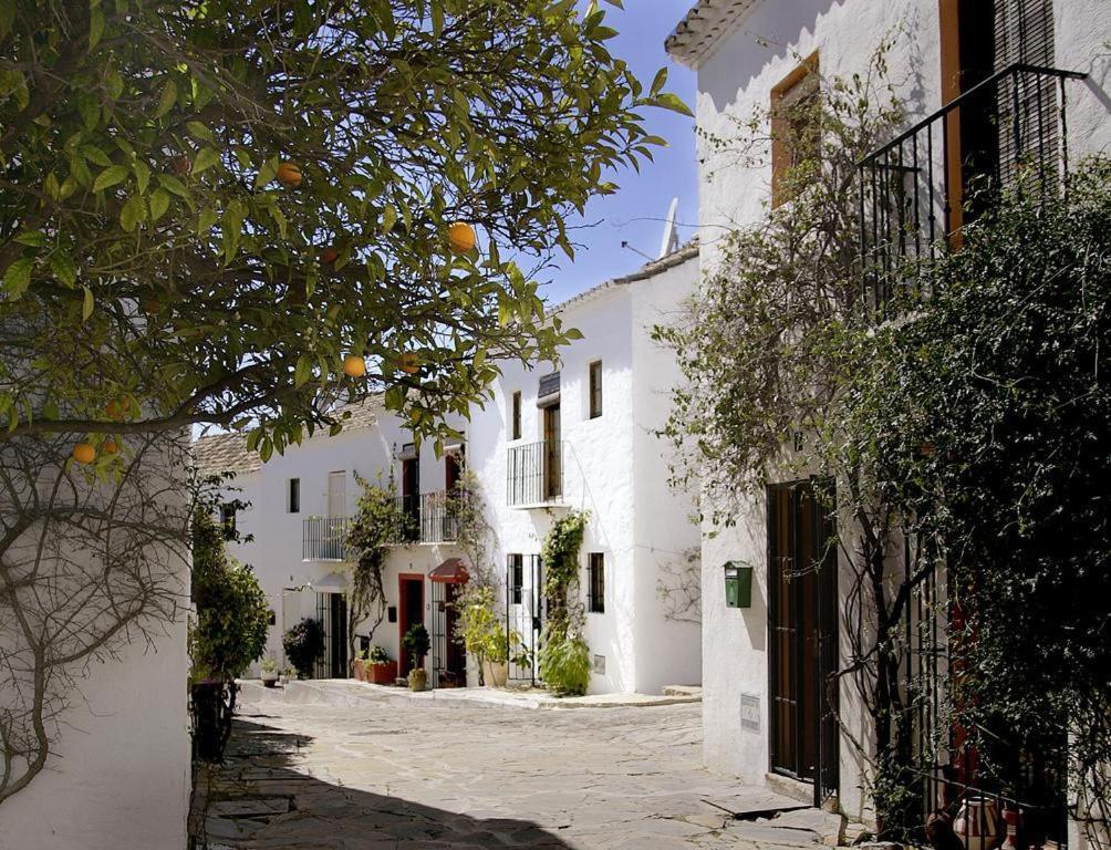 En- Cozy Andalusian Style Townhouse In