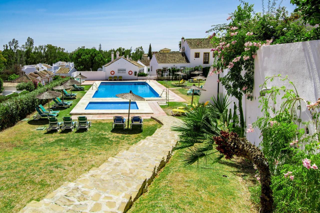 En- Cozy Andalusian Style Townhouse In Vakantiehuis Marbella